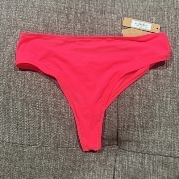 Skims underwear - Picture 3 of 4